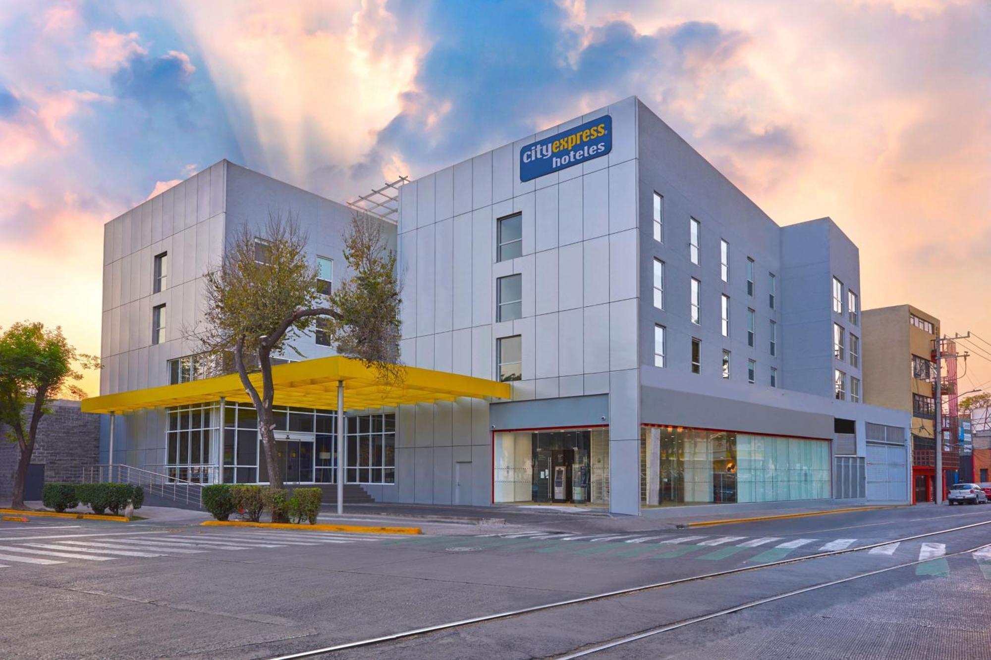 City Express By Marriott Ciudad De Mexico La Villa Exterior foto